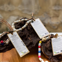 Charger l'image dans la galerie, Collier Anti-tiques en cuir - XS à XL
