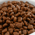 Charger l'image dans la galerie, CROQUETTES CHIENS ADULTES VOLAILLE - Plu'to Chic